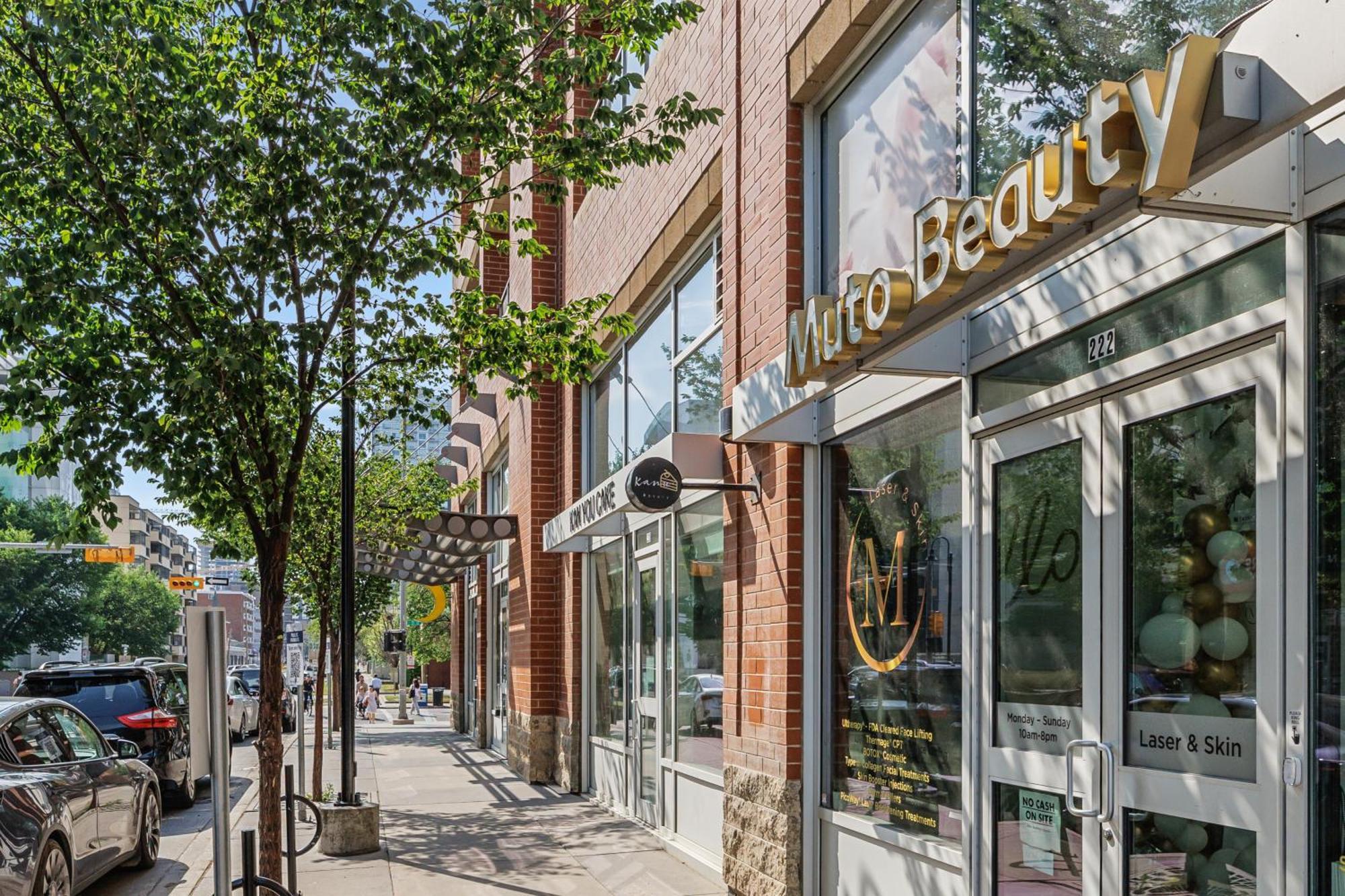 Heart Of Downtown Calgary Spacious Luxury Condo With Stunning Views And Premium Amenities Екстериор снимка